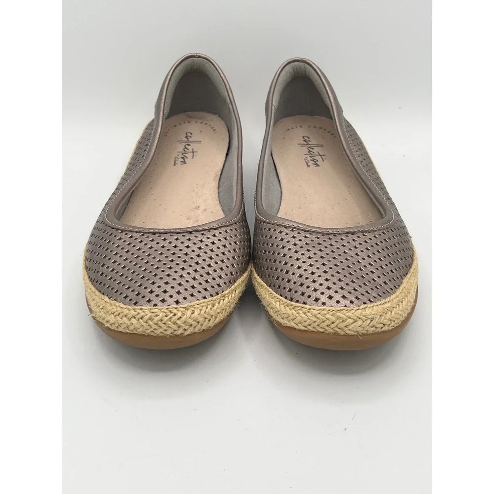 Clarks Collection Women Sz 8M Metallic Pewter Perforated Espadrille Flats